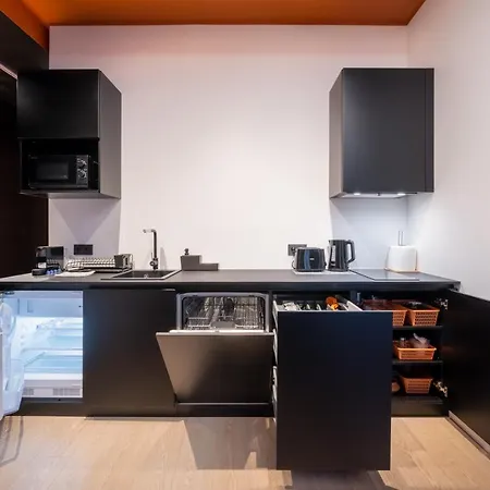 Cosy Studio In Quiet Part Of Old Apartment